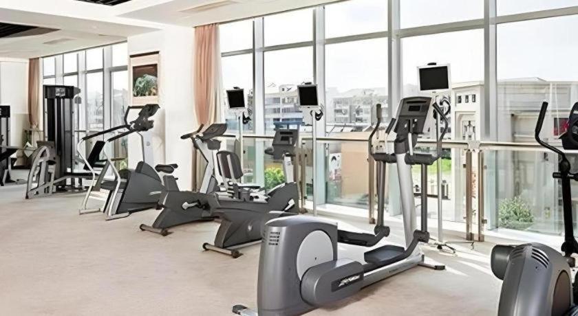 Crowne Plaza Shanghai Pudong By Ihg Екстериор снимка